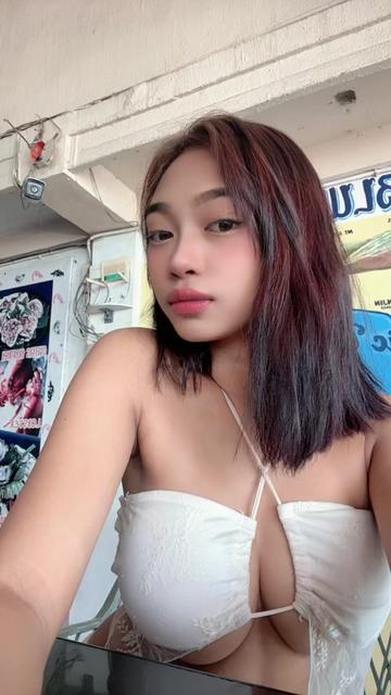 @Dimple👑