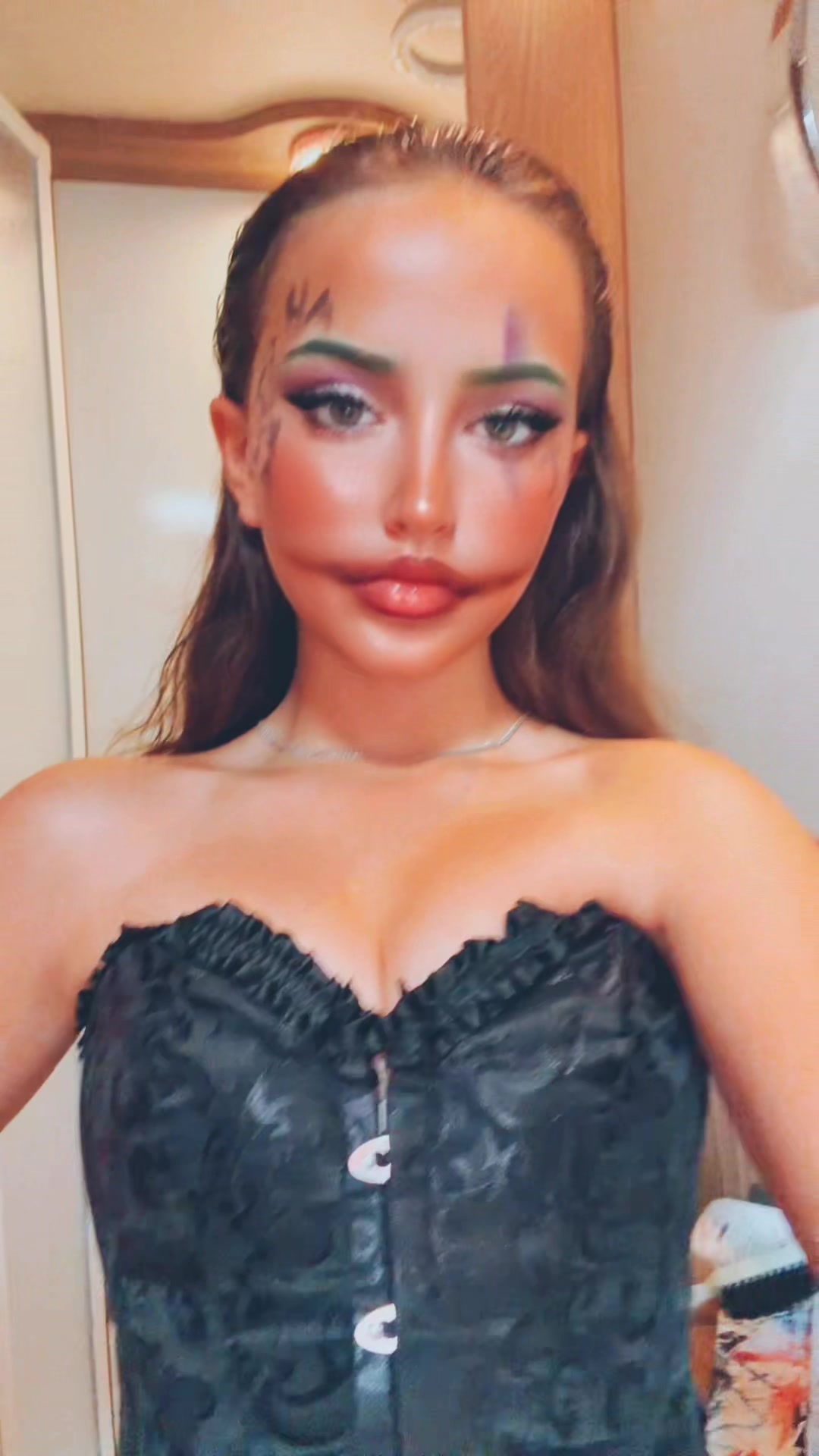 @ℬℯ𝓁𝓁𝒶 𝓂𝒸𝒾𝓃ℯ𝓇𝓃ℯ𝓎💕🍫