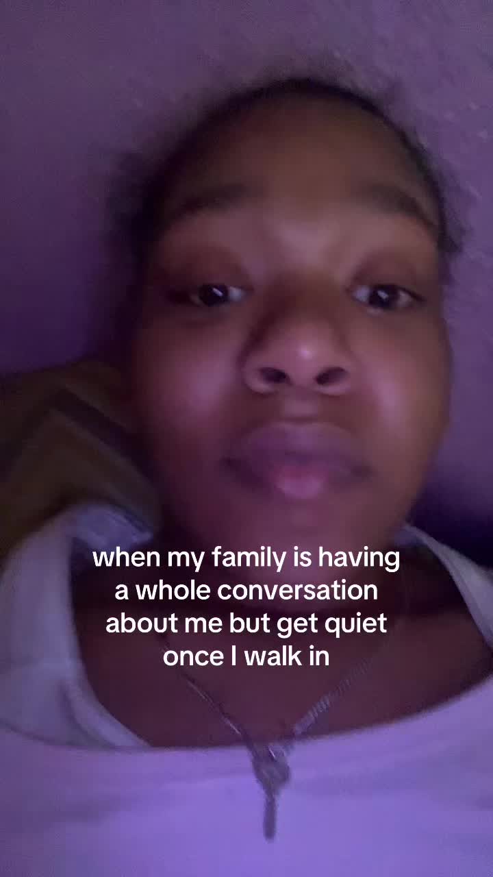 @shesosociallyawkward