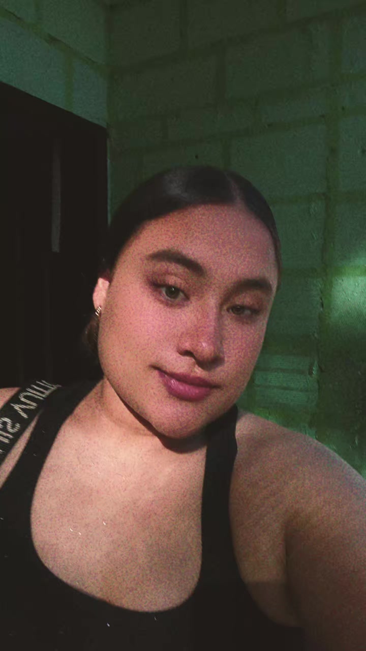 @Valentina Marin 💜