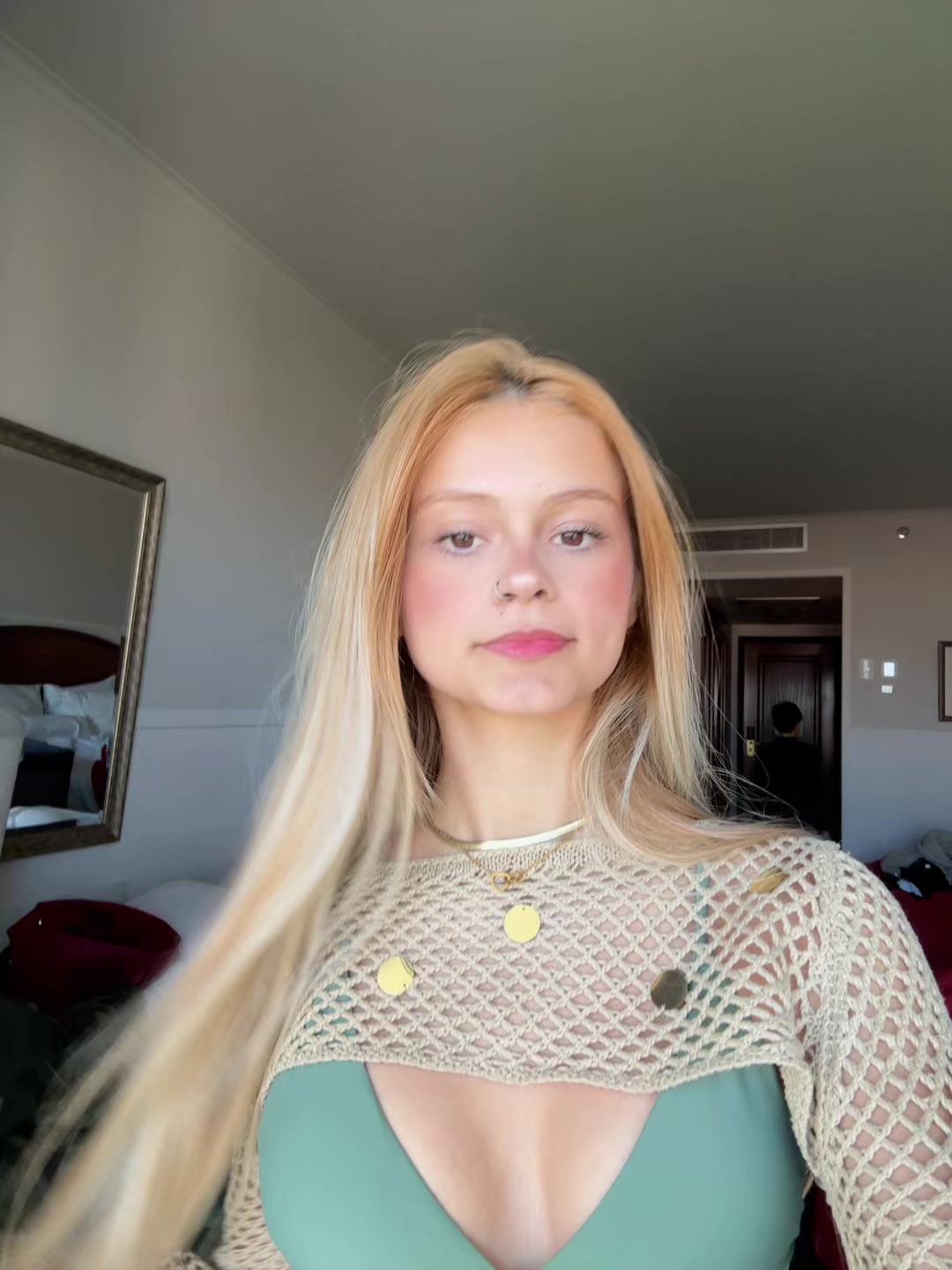 @Clara_branquinhoo