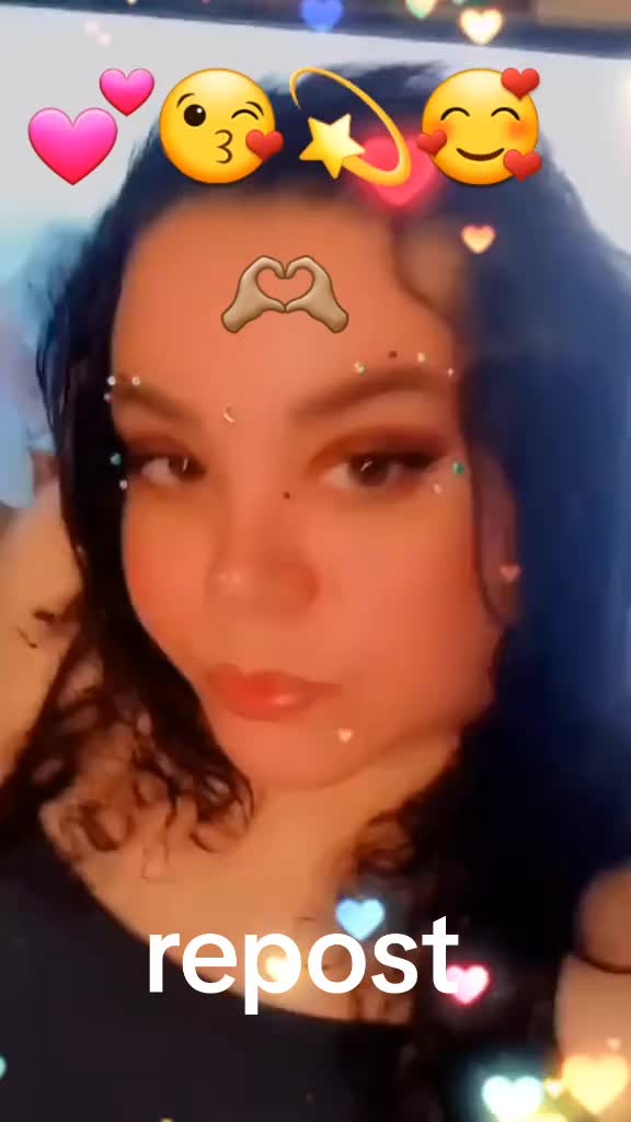 @His wife Amanah  🇮🇶🇨🇺🧕🏽