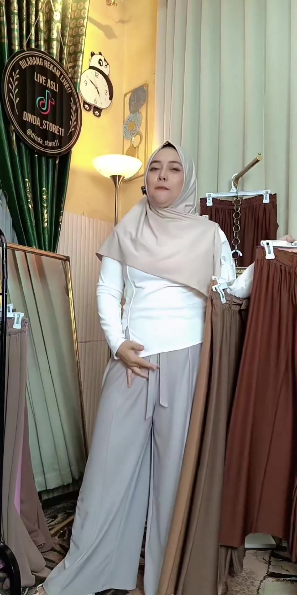 @Dinda_Store11