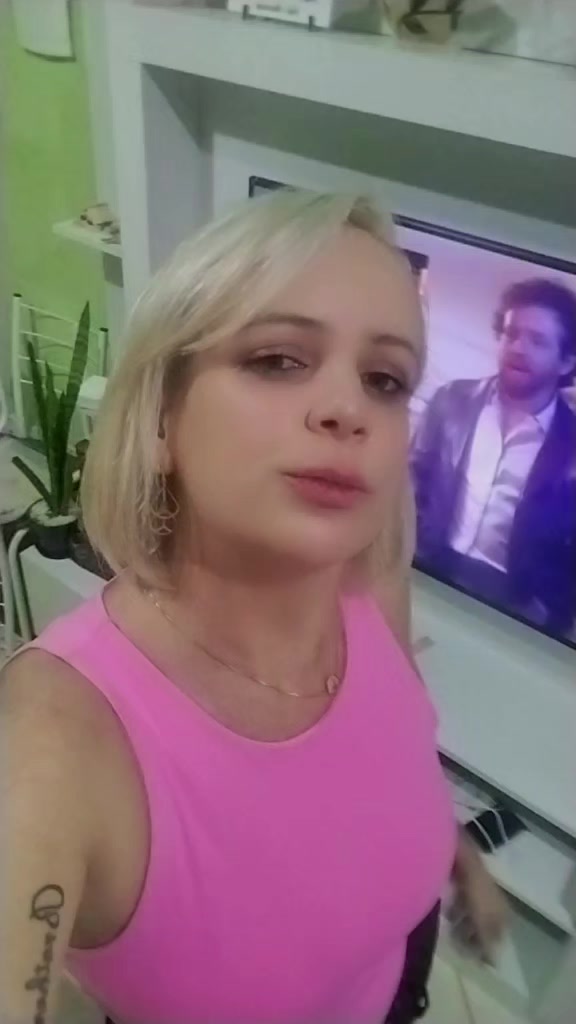 @ElizCristinaoficial