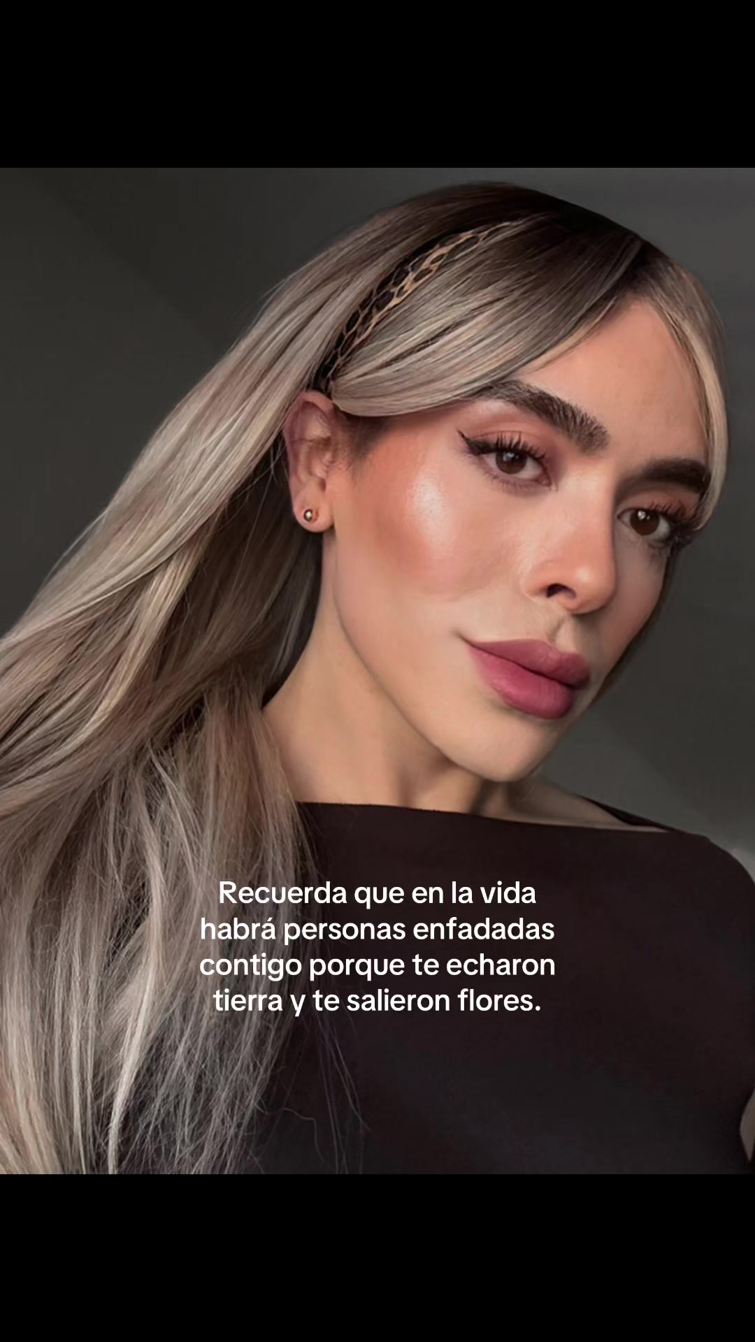 @Vecina Guera