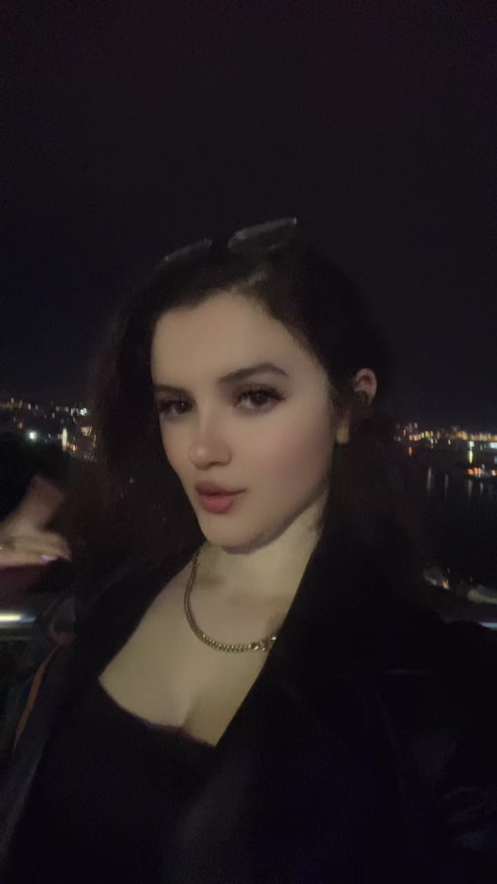 @Ana🥰