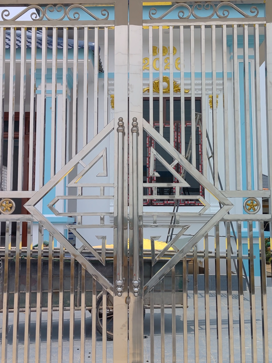 @Thợ H&agrave;n Review