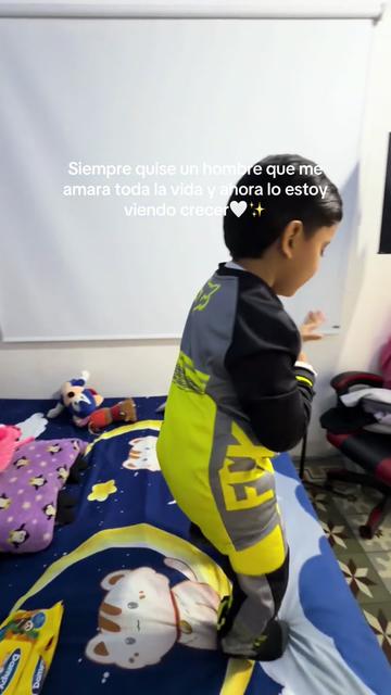 @DANIELA 🇨🇴♒️