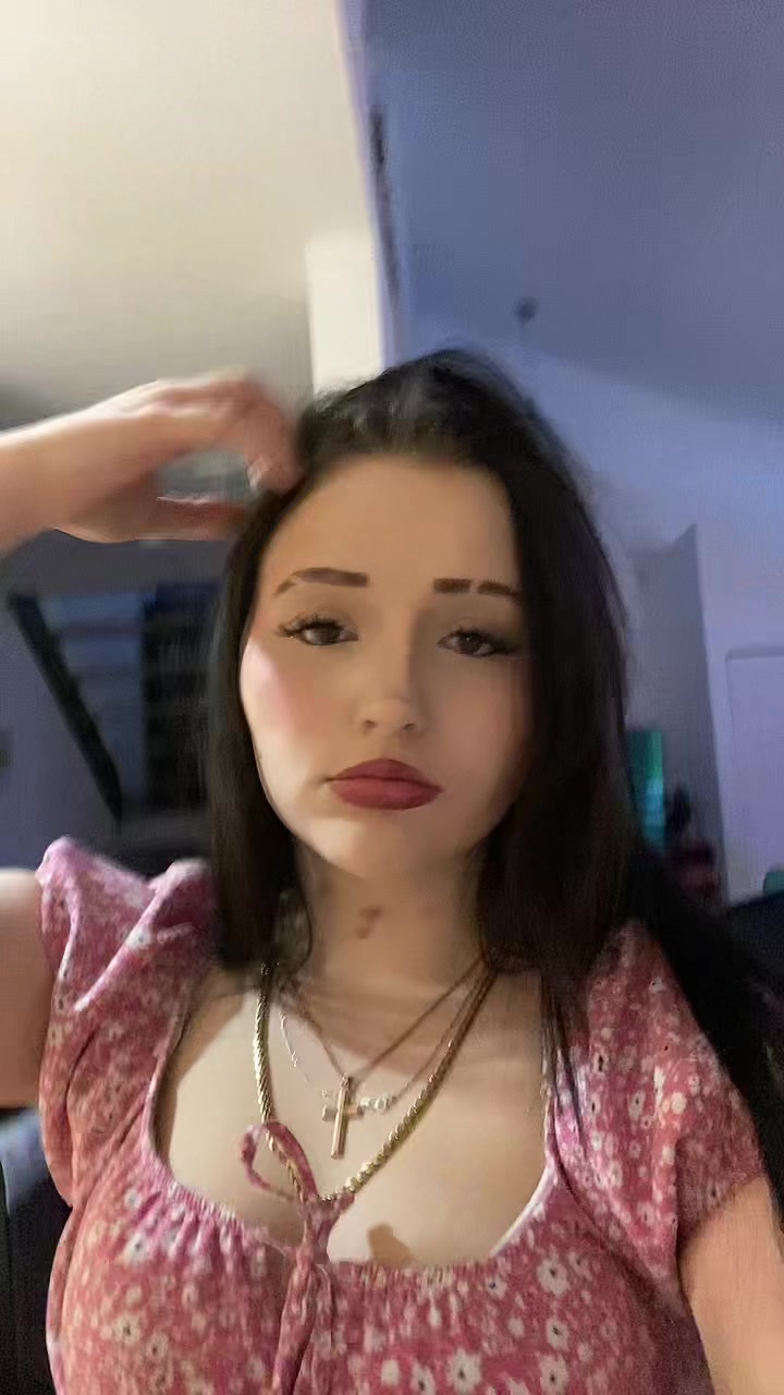 @roxanna