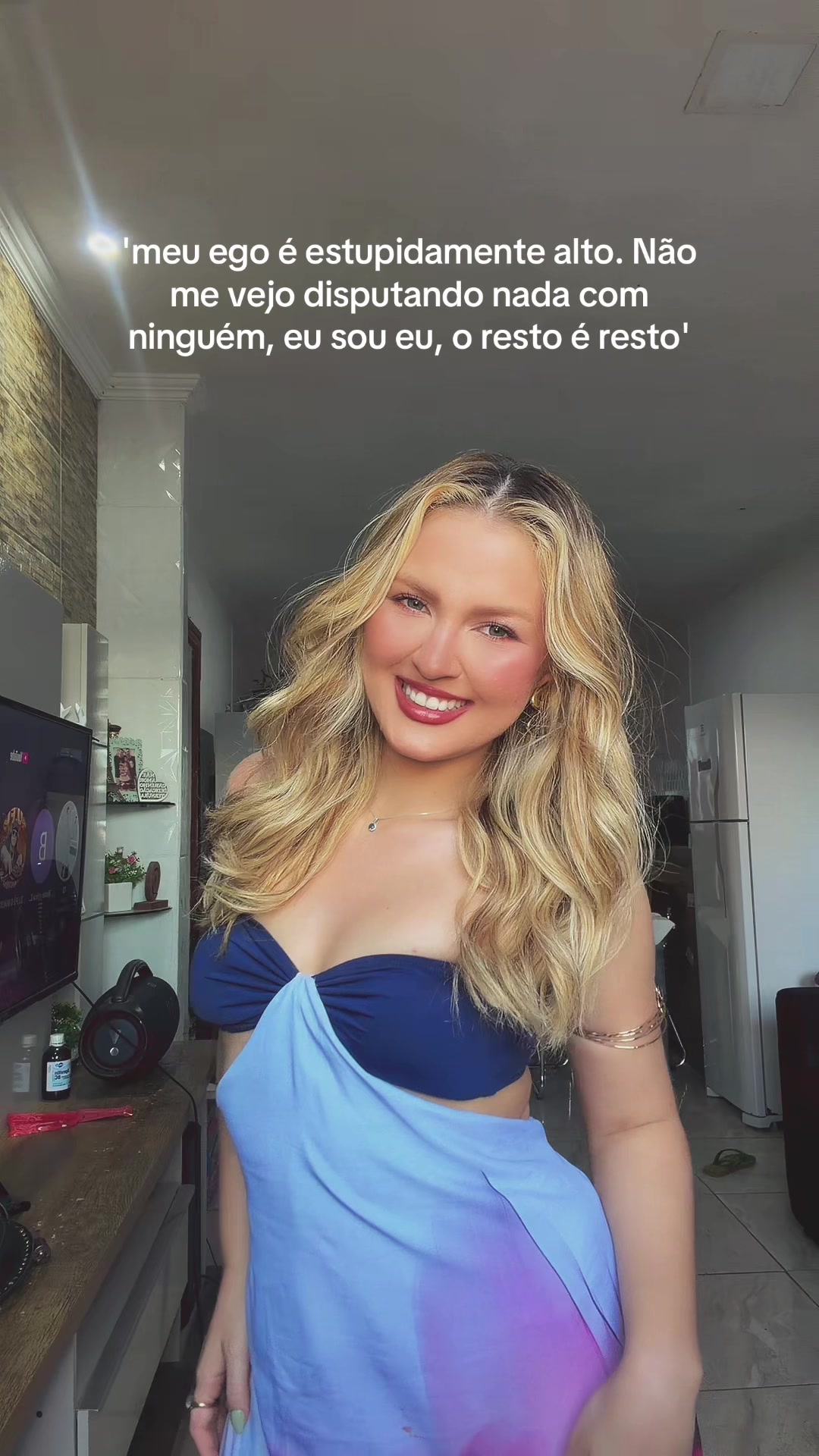 @Vitoria Santos