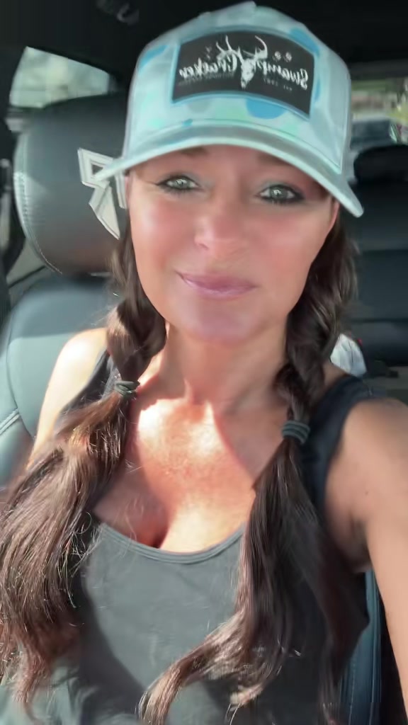 @JustABarrelRacer