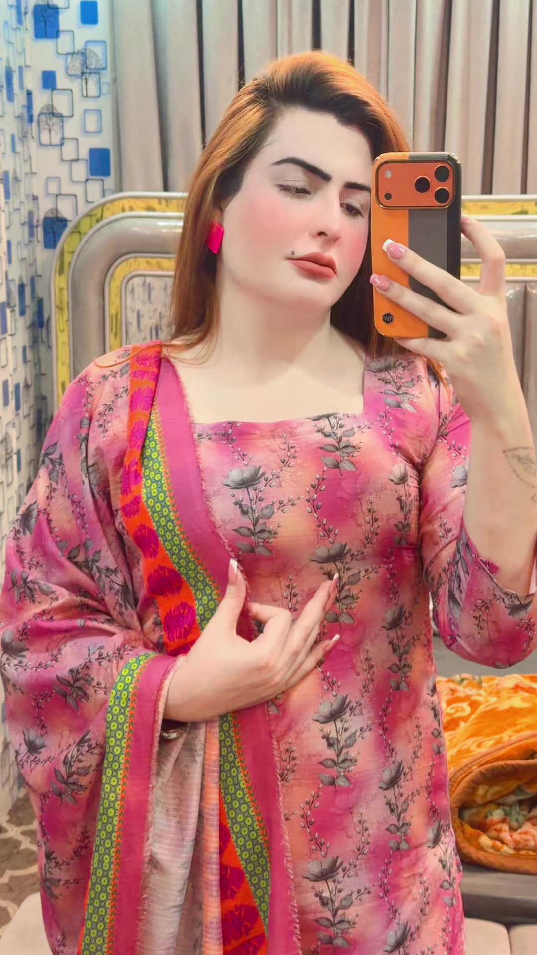 @Riya Khan34