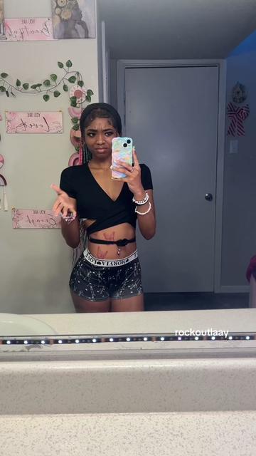 @rockoutlaay