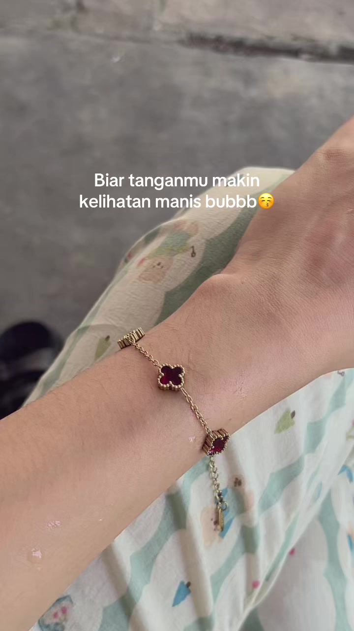 @hiiinielsaaa
