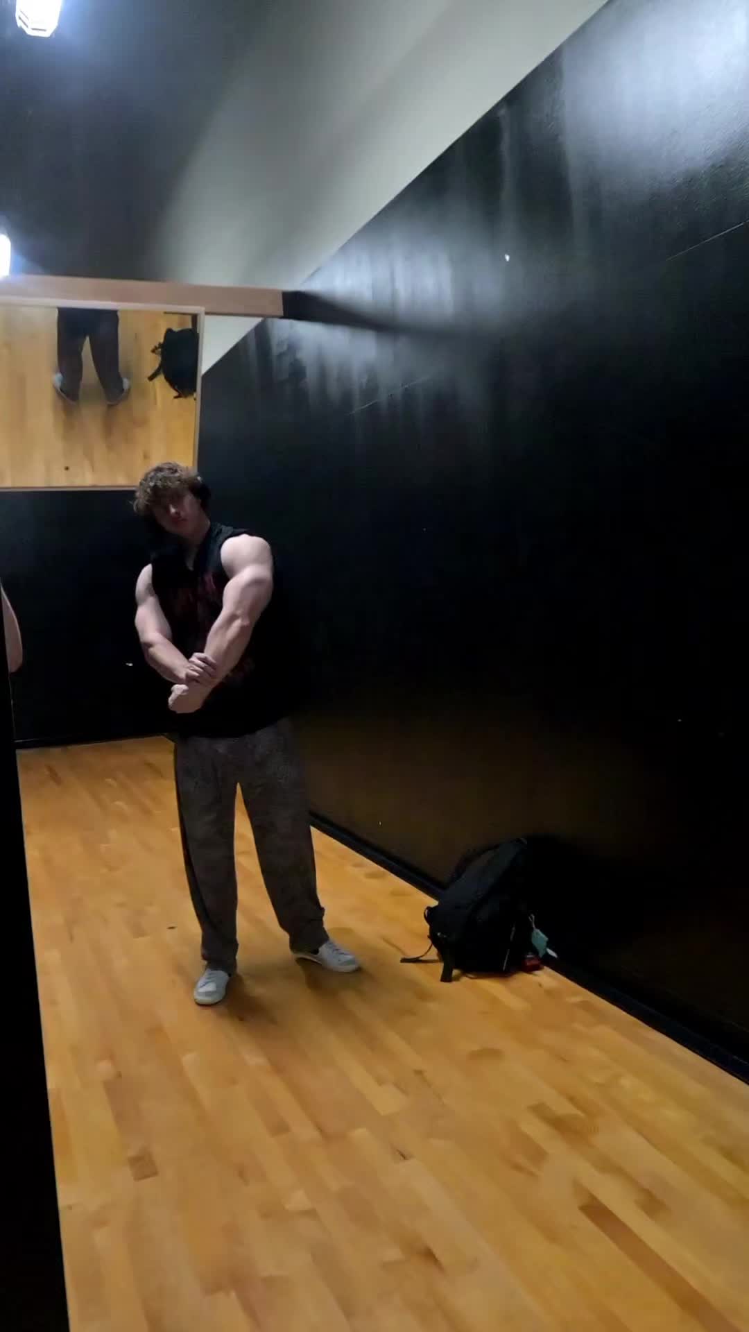 @𒉭lukas2small𒉭