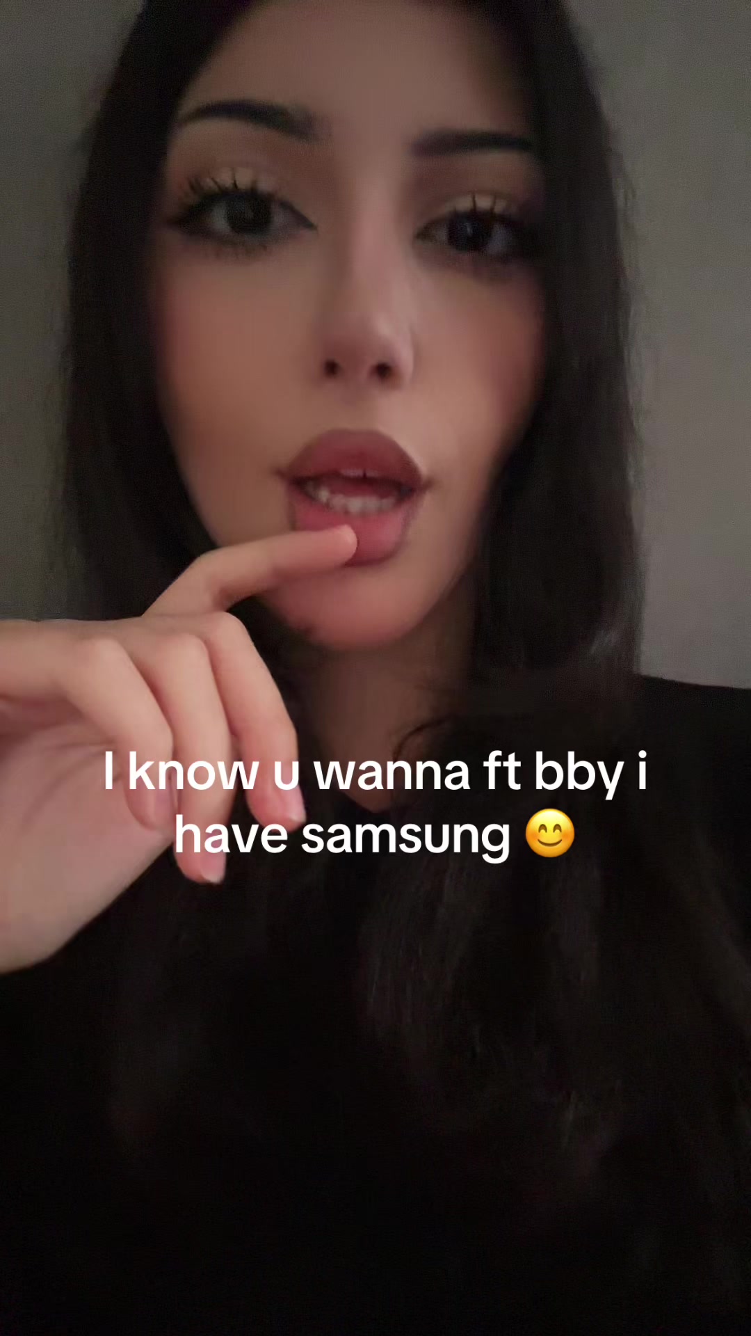 @✱