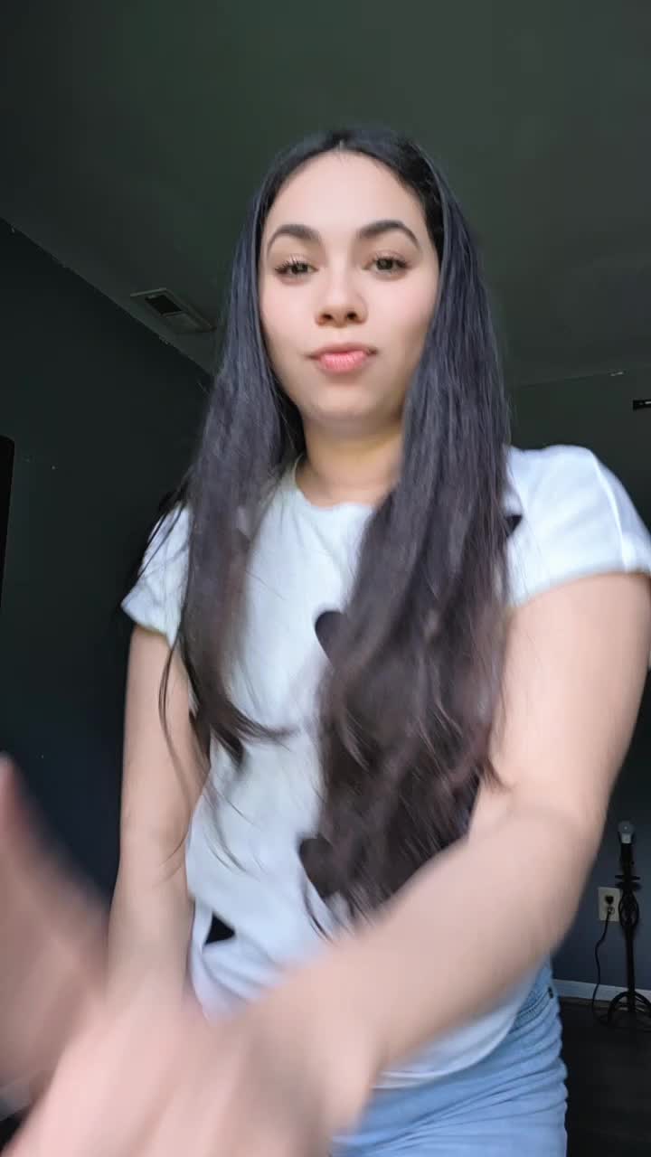 @Dania Urbina