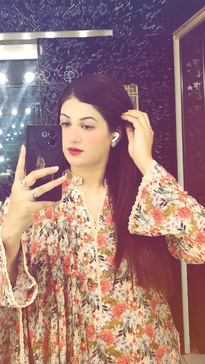 @HiddensByAnum