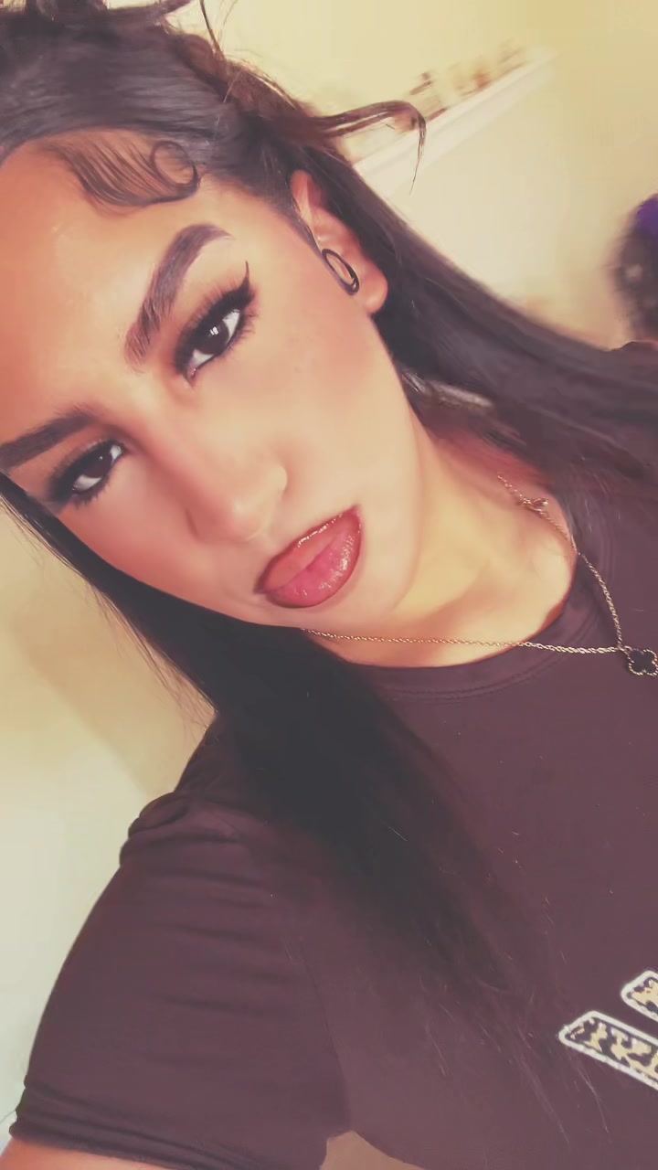 @Liyah_01