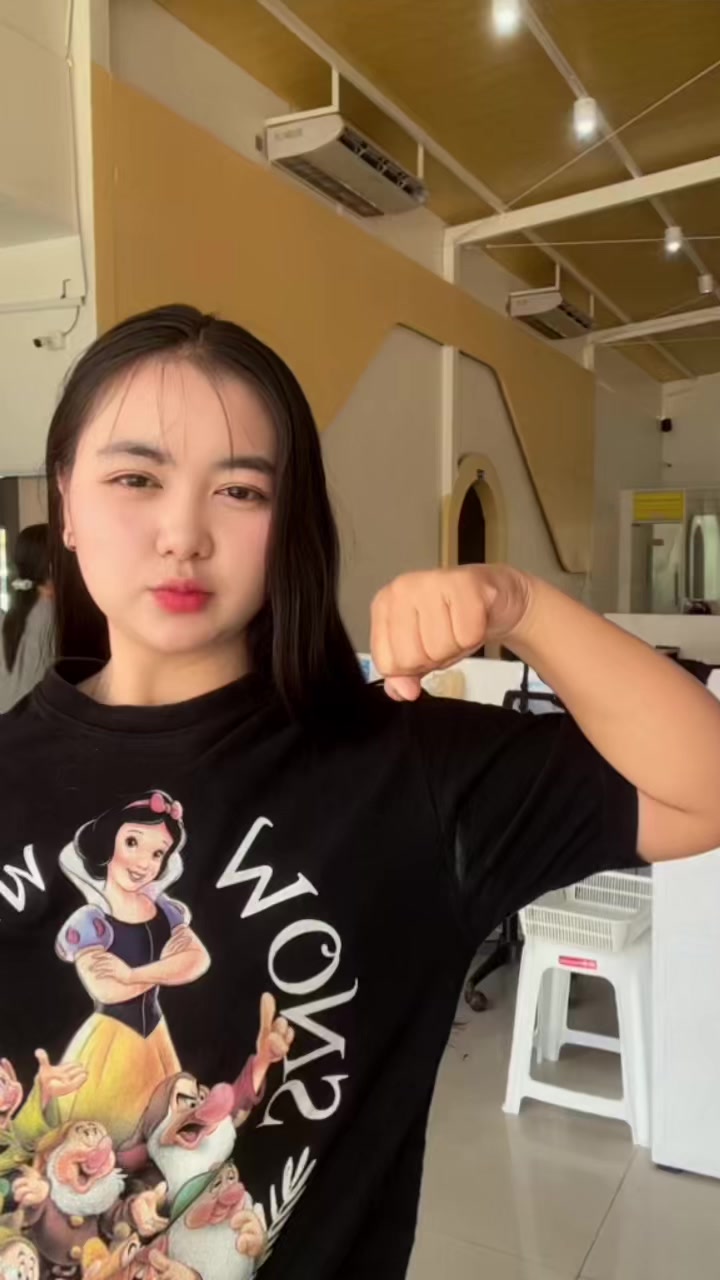 @พลอยไง🇹🇭🇲🇲(6.6M)
