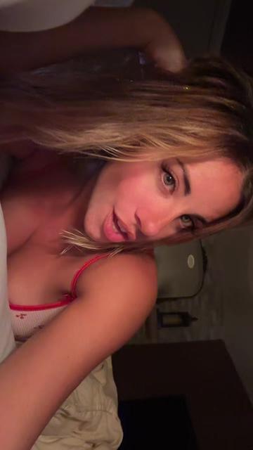 @Jmae