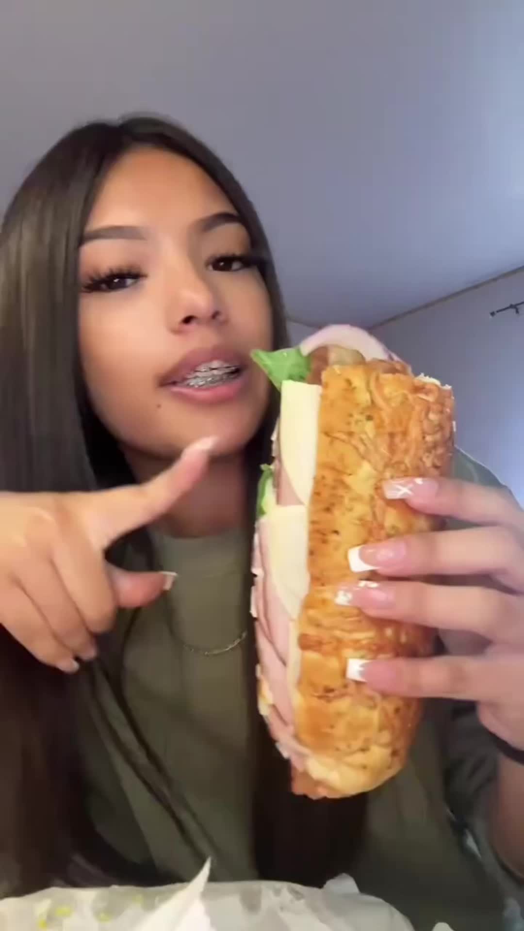 @𝙍𝙖𝙣𝙙𝙖𝙡𝙡_𝘽𝙐𝙈𝙈𝙀𝙍