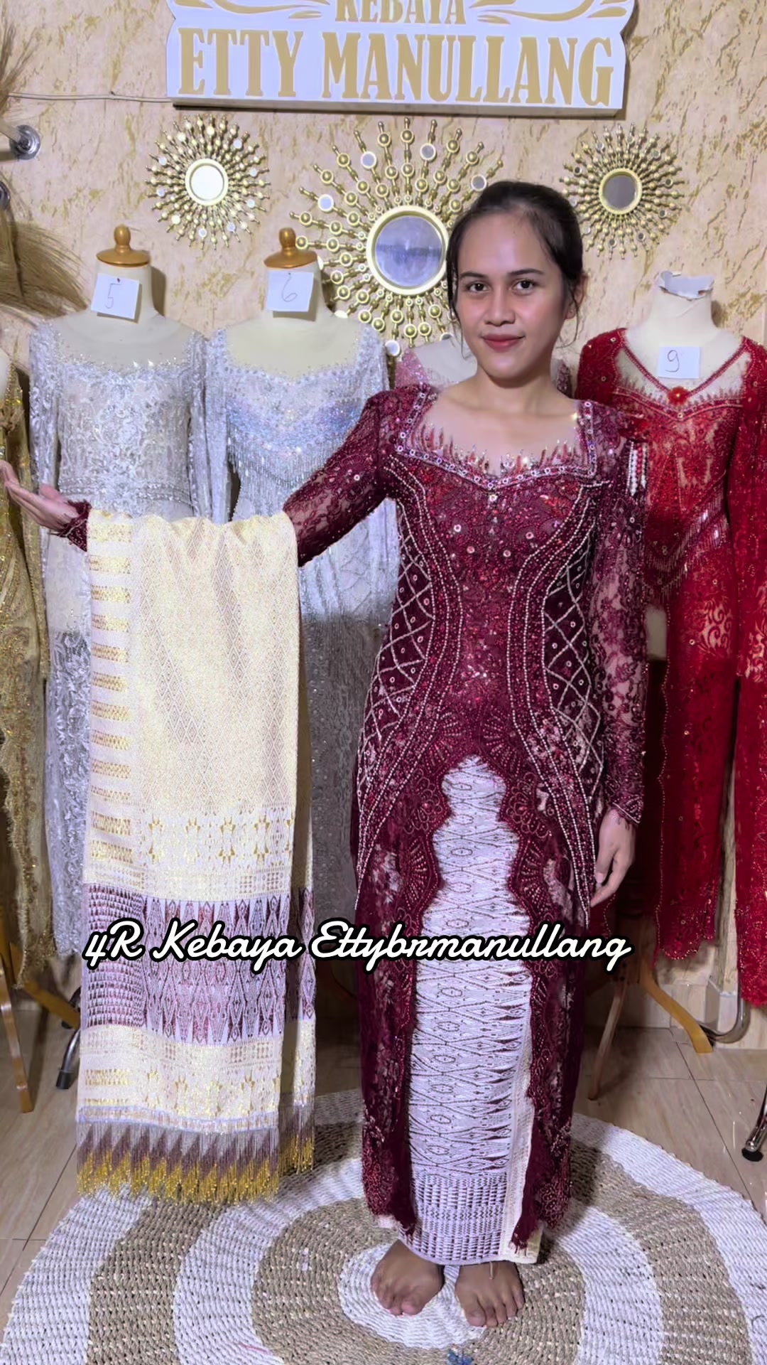 @Etti Br Manullang4rkebaya