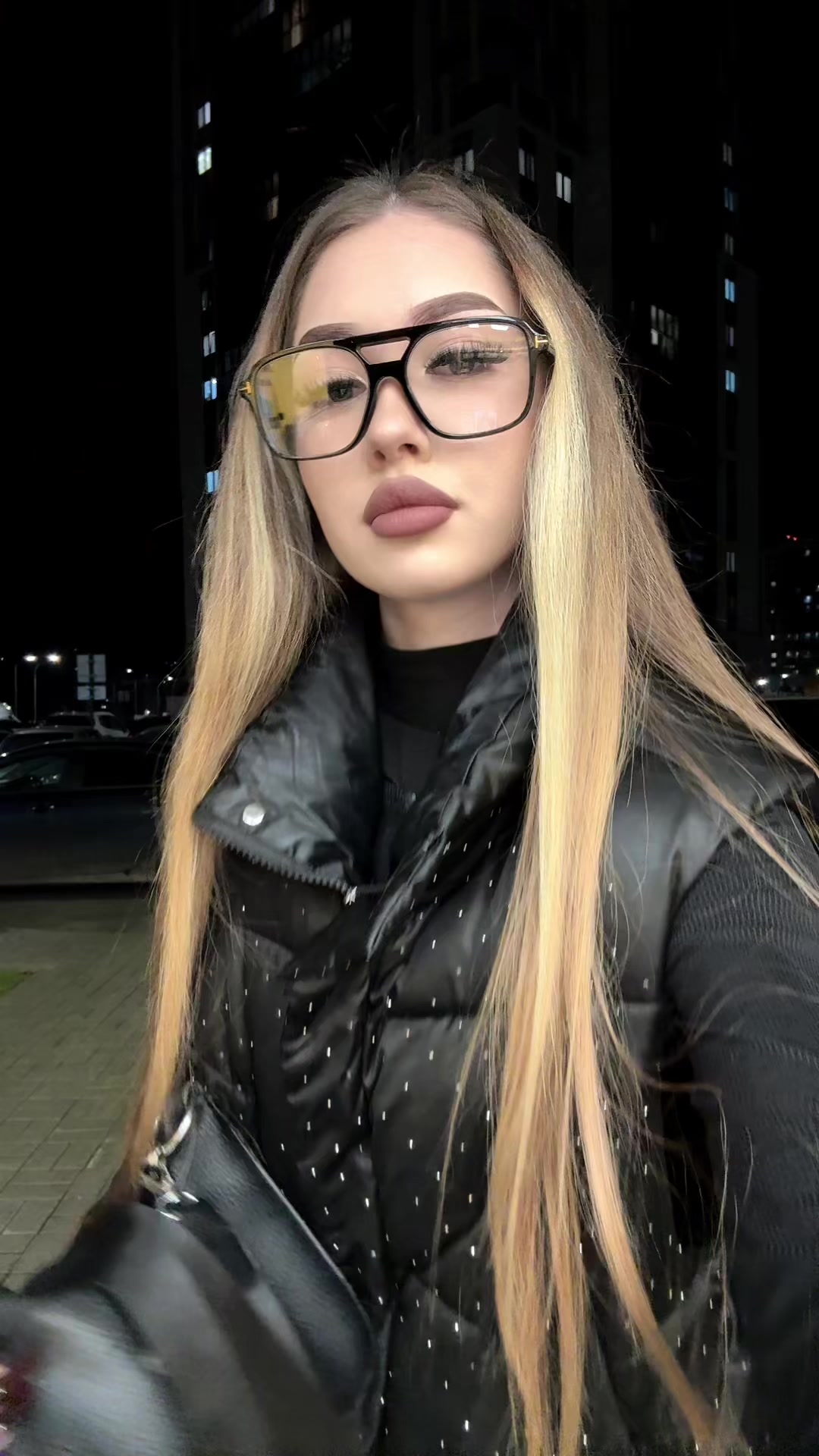 @elvina_27