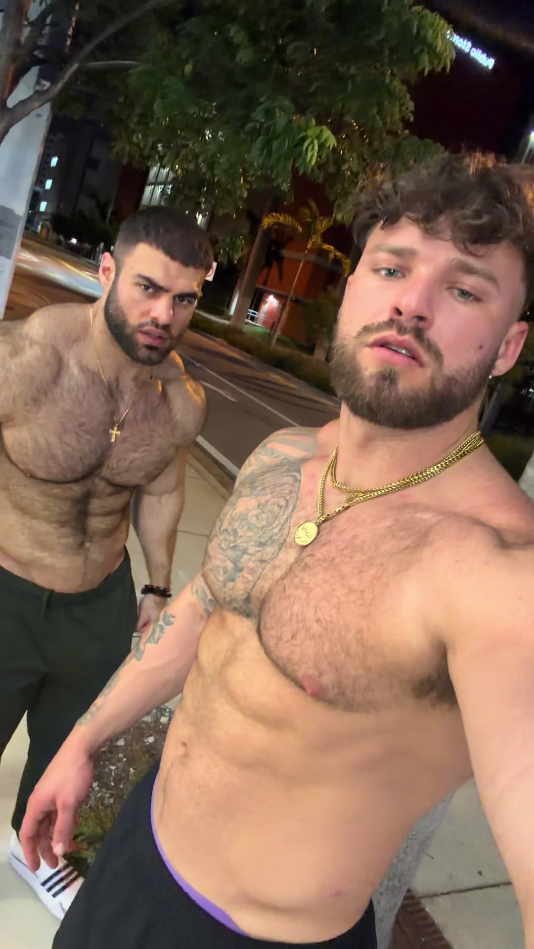 @bhizzi