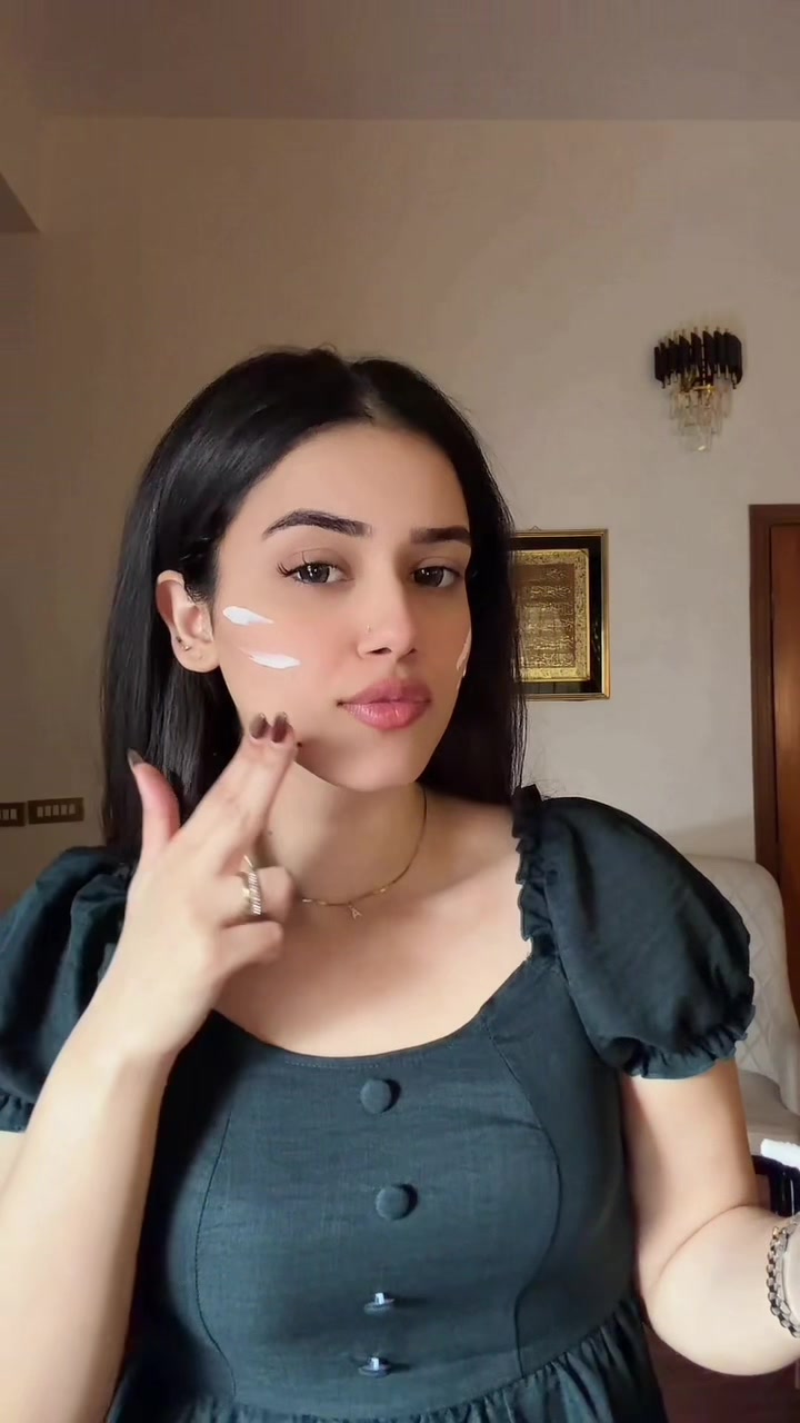 @Alina Amir