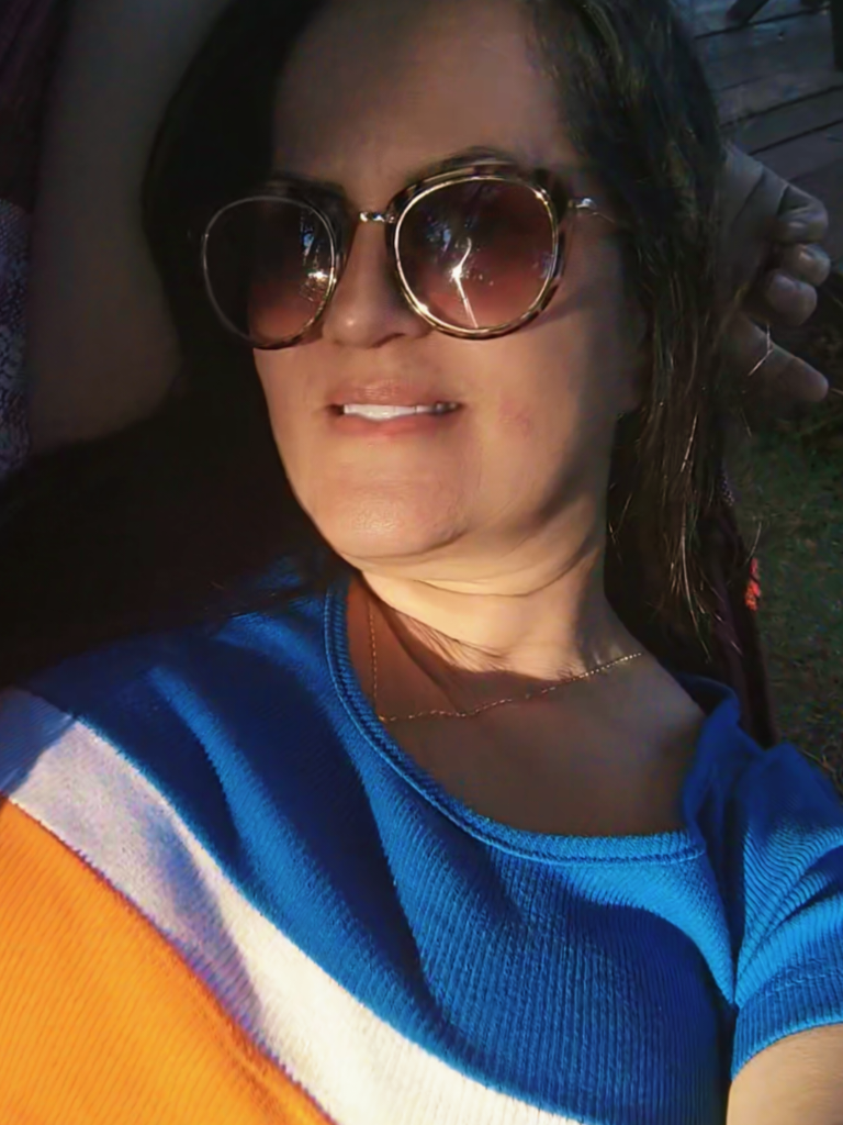 @vanamenezes1