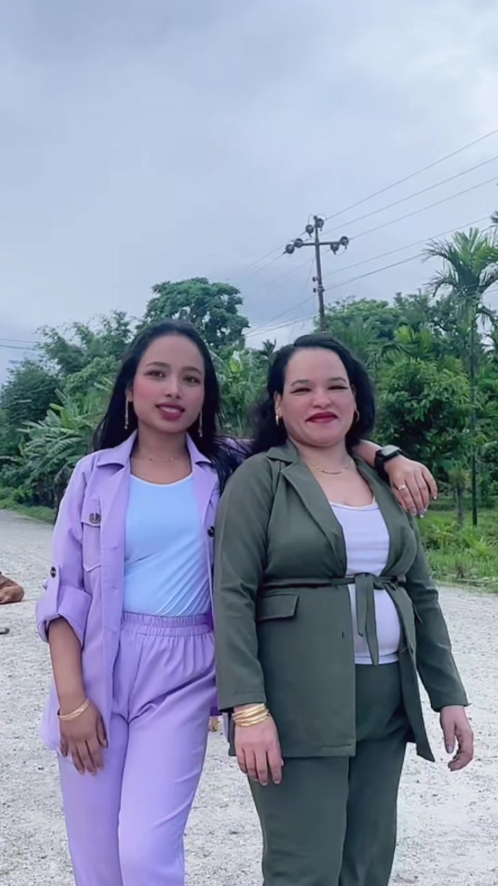 @Anwesha Gahatraj 🦋☘️