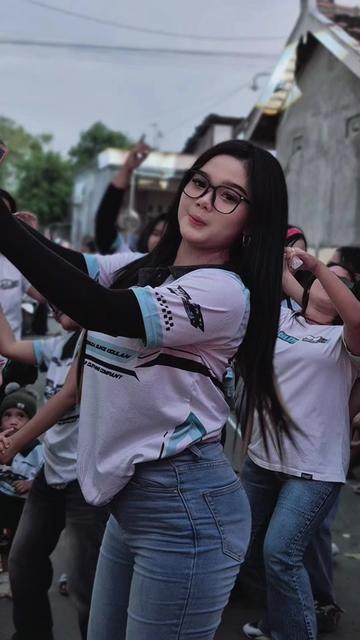 @Niha Silfianaaaa