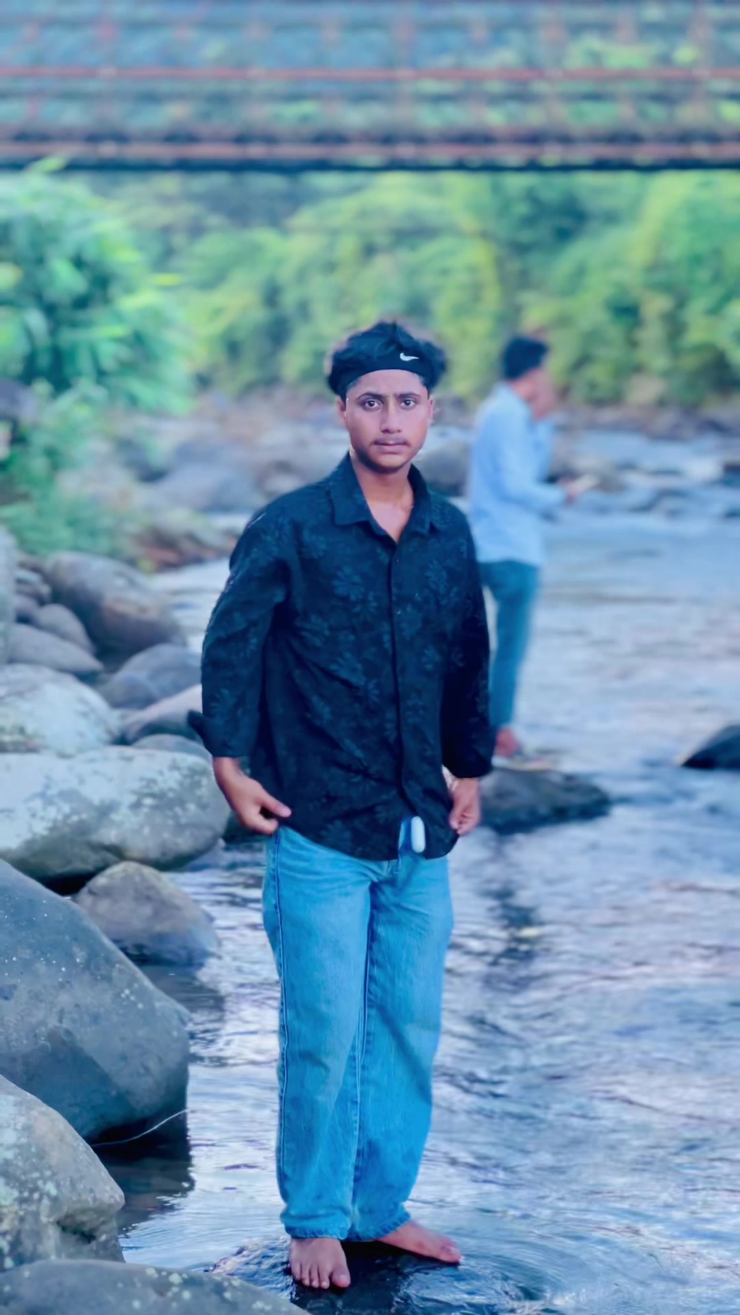 @đ¯đđđ
đđ......Bbz
