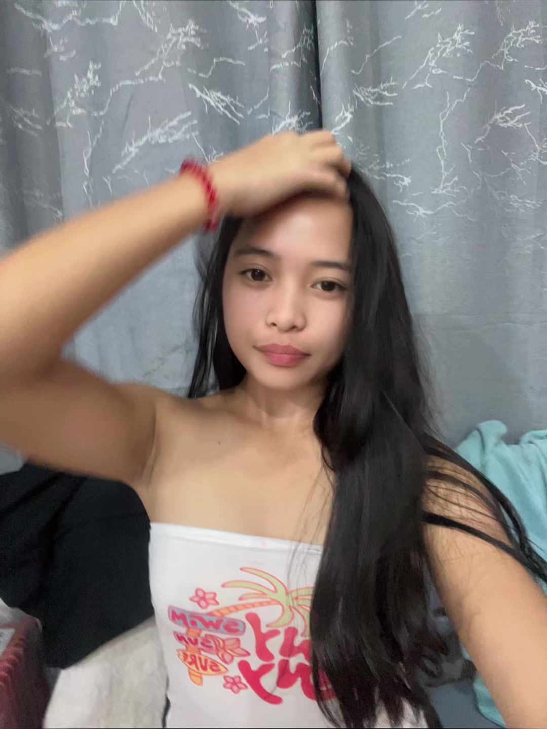 @🫦