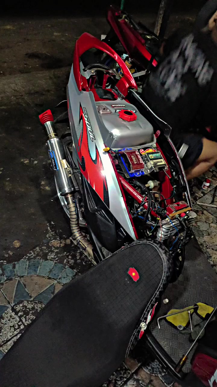@Zoya motor racing team