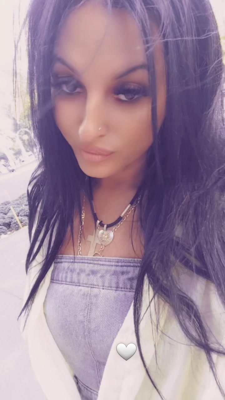 @Elena Elena