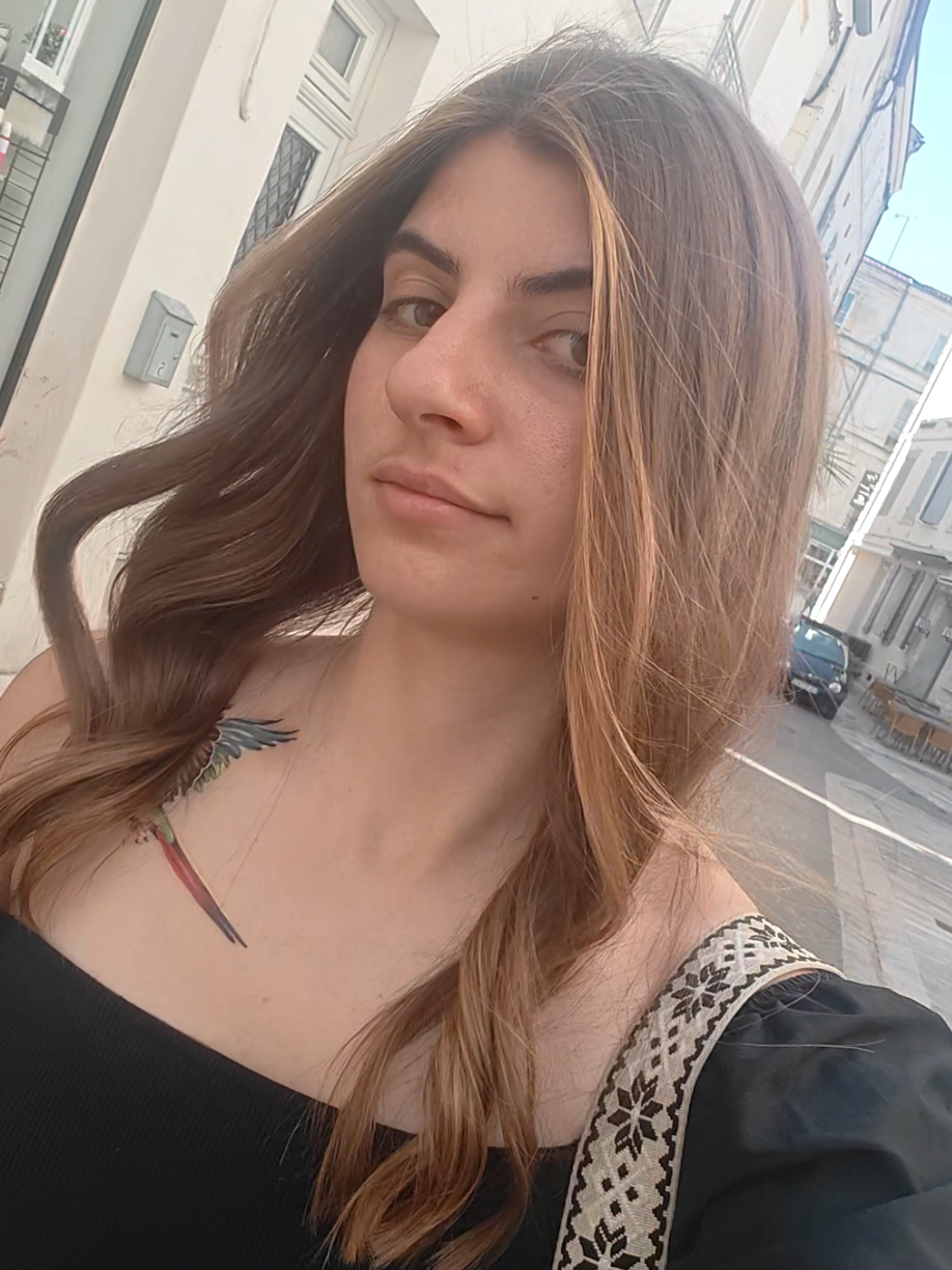 @AhlFa