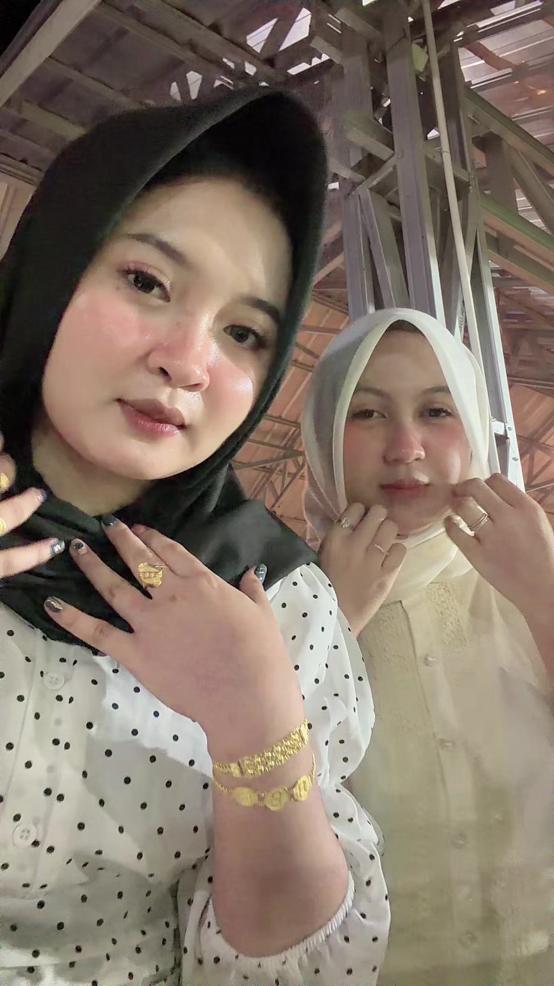 @inay