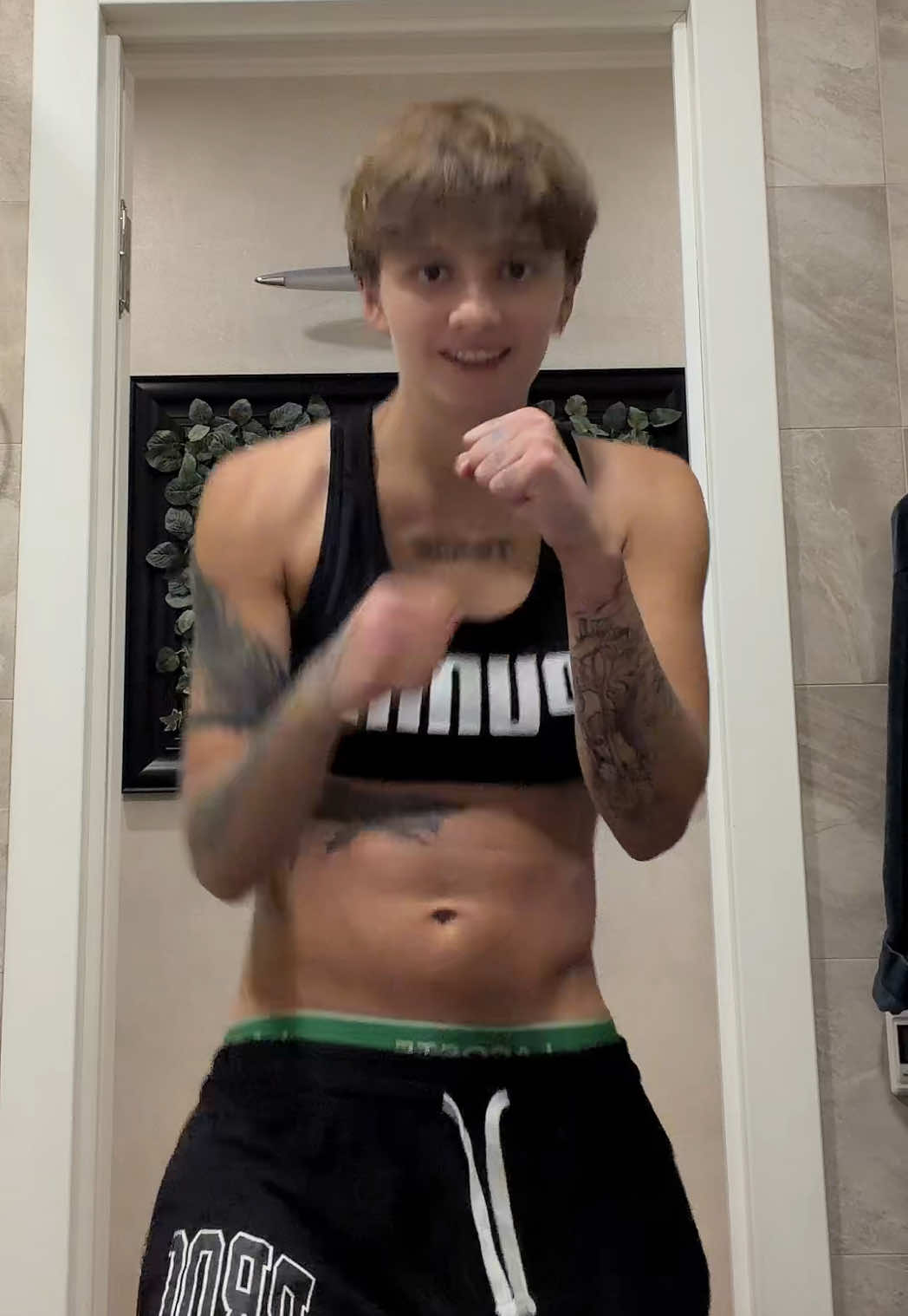 @Акула Лиззка 🦈