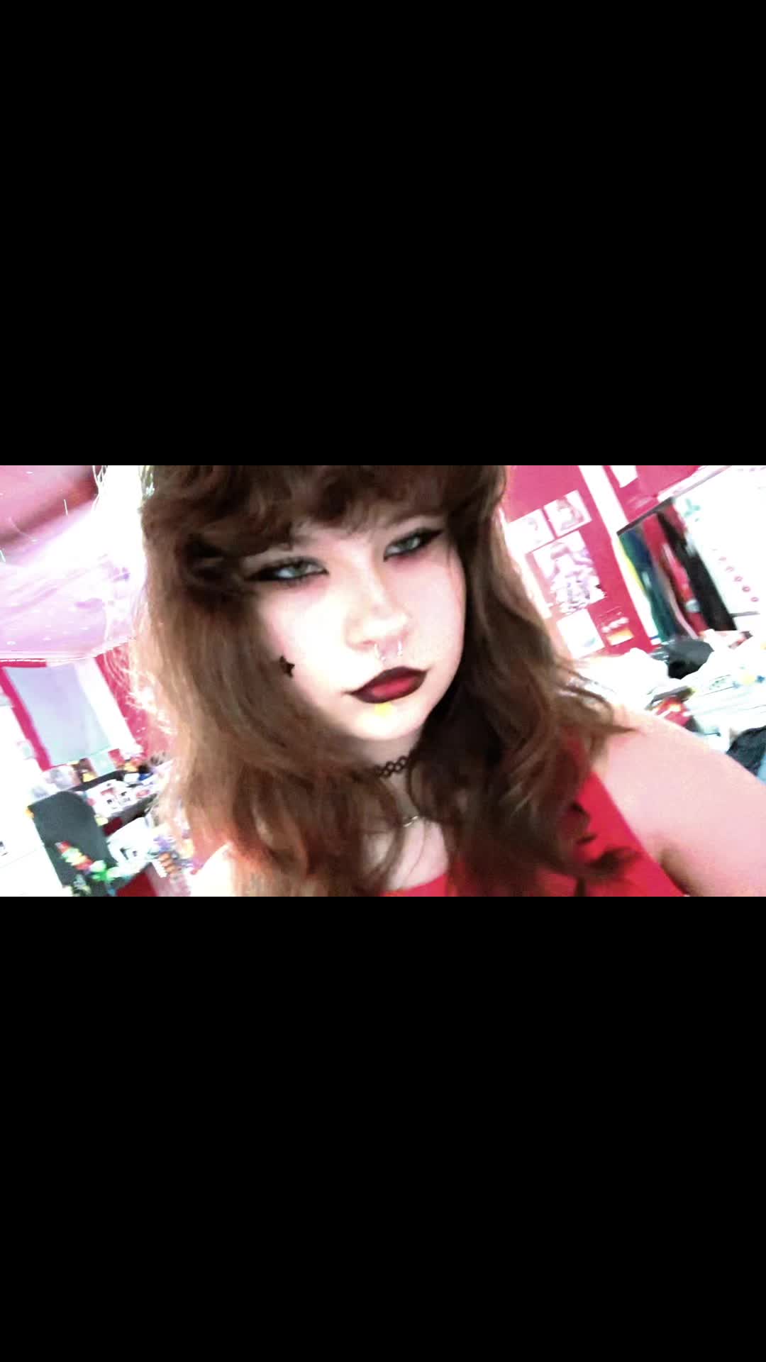 @dommi |-/ ⦻