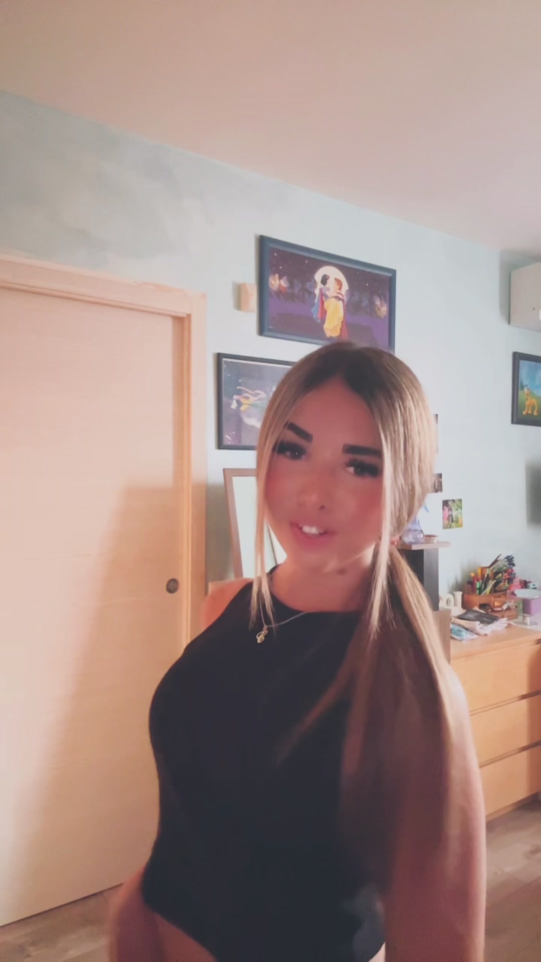@𝓒𝓗𝓘𝓐𝓡𝓐