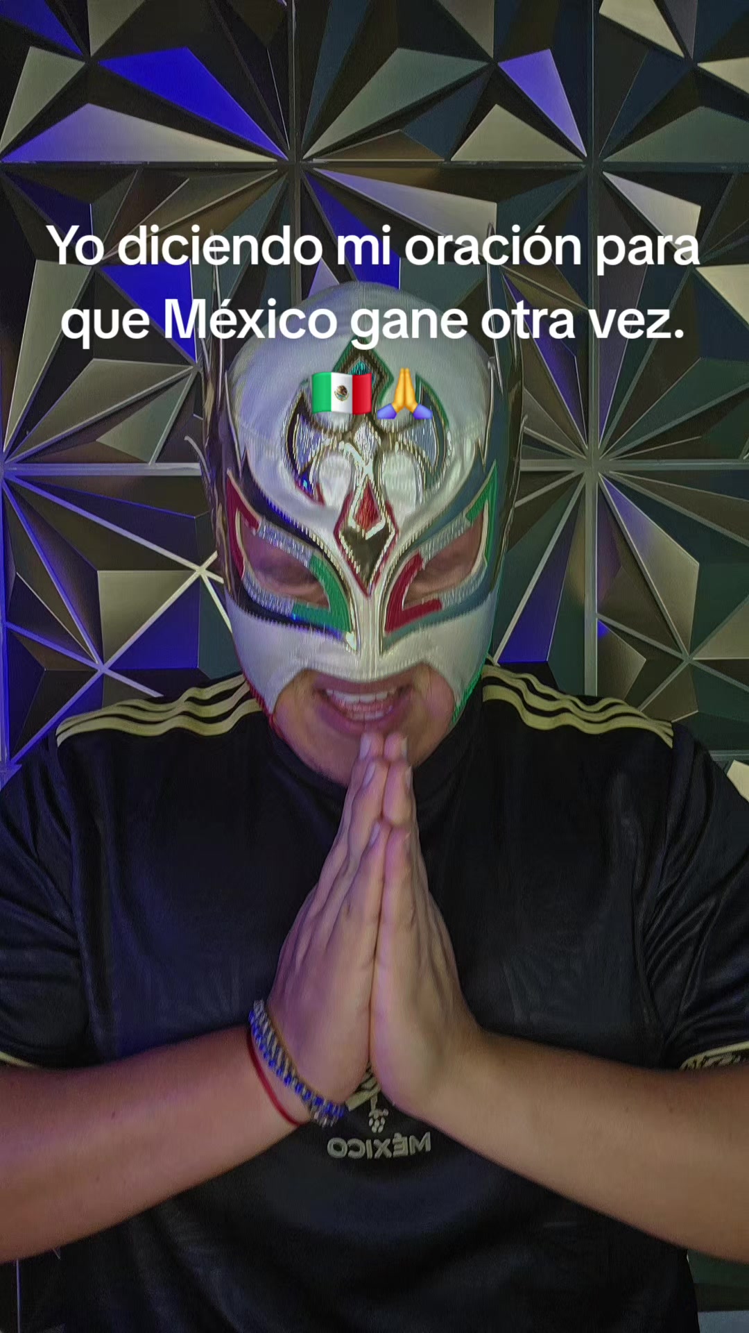 @Divinopoeta