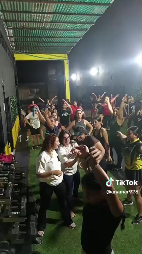 @YULIANA JARA