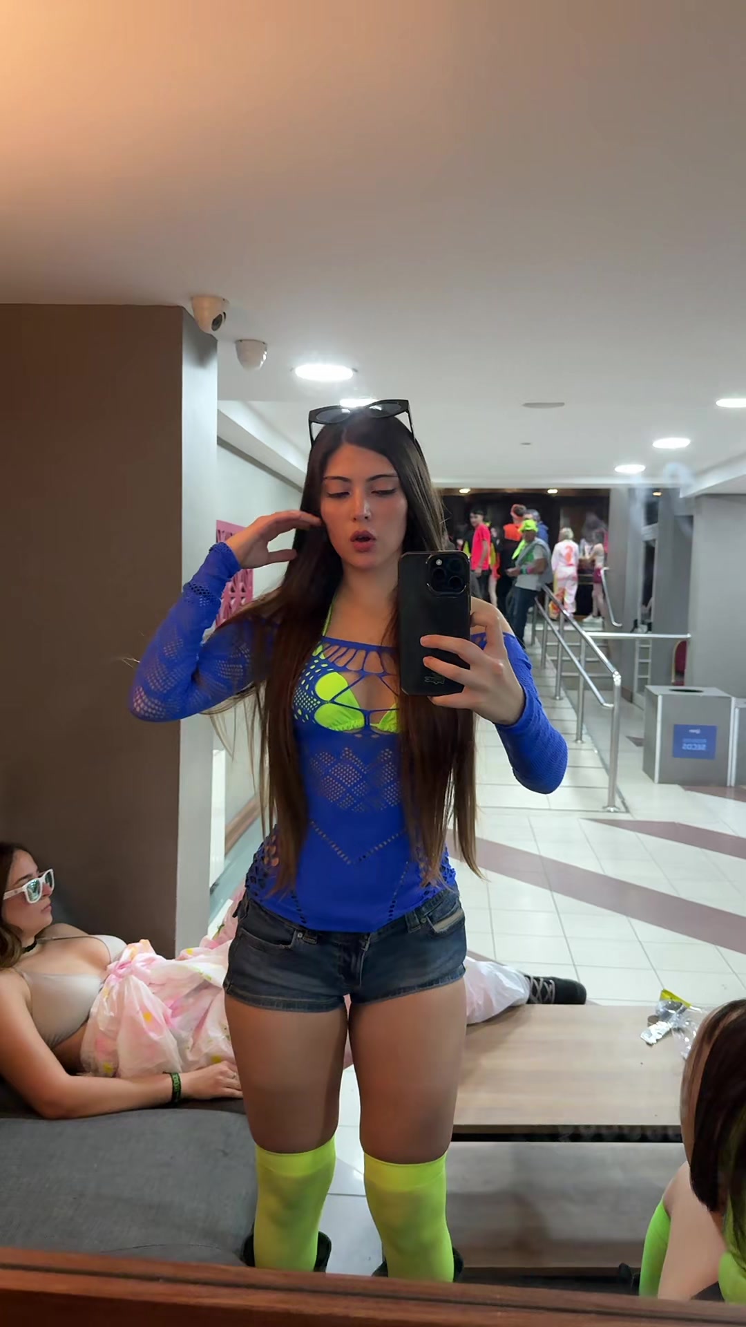 @Morena ✟