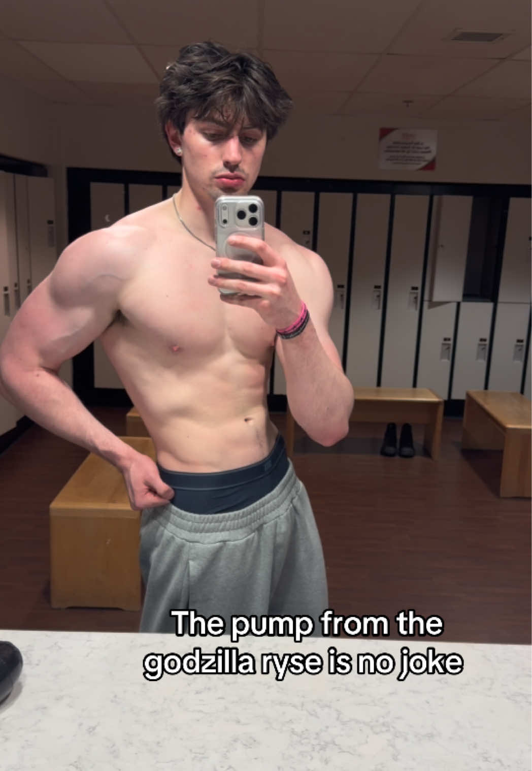 @️