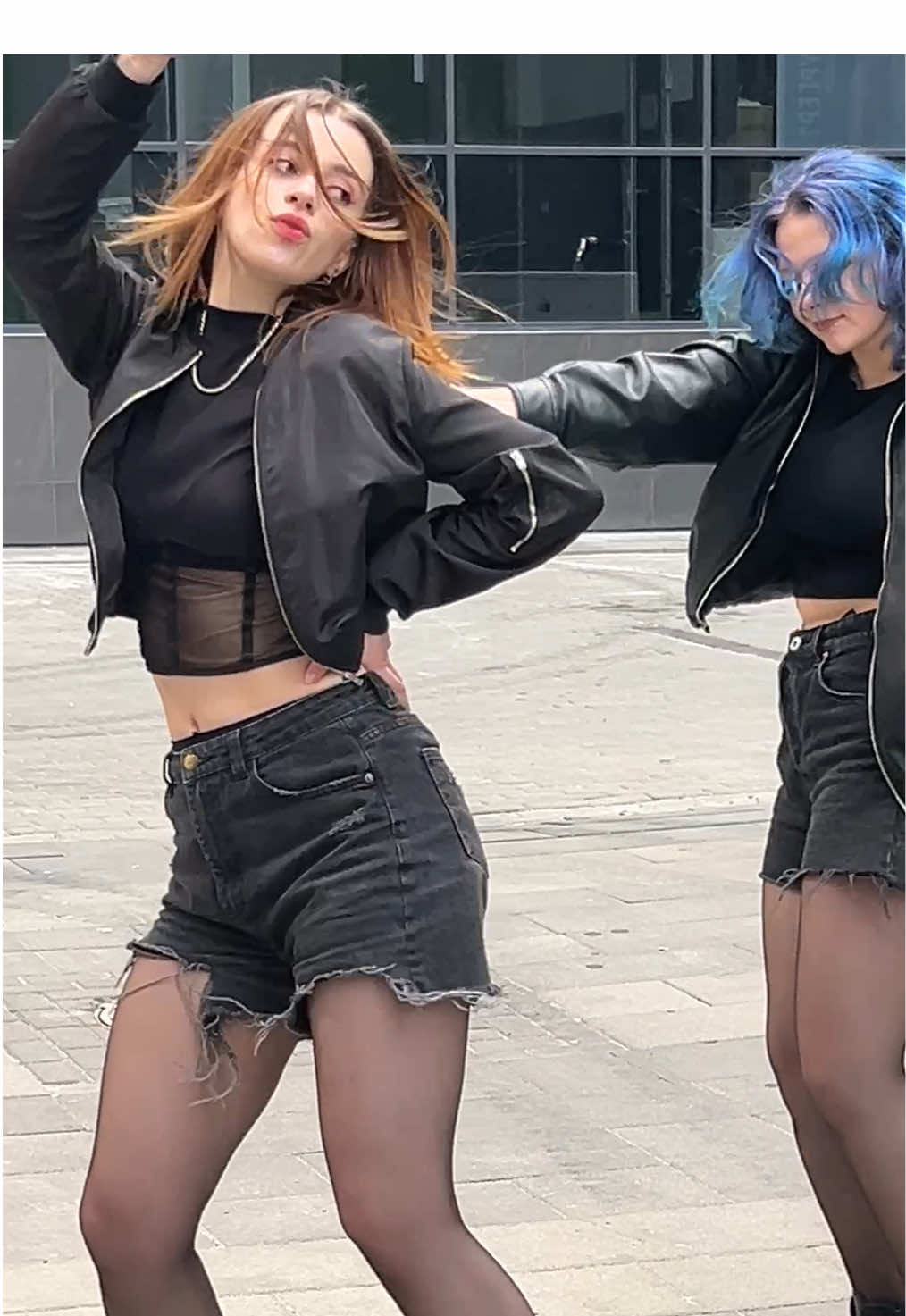 @v_tori