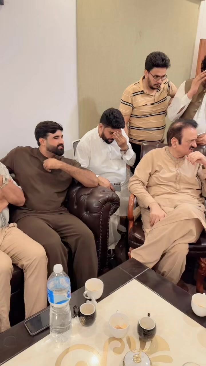 @Doodhwaly1 live