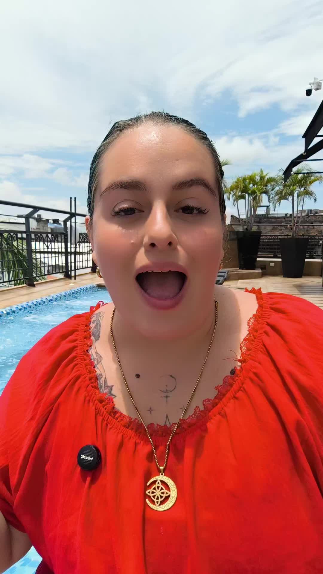 @Elena Benavides