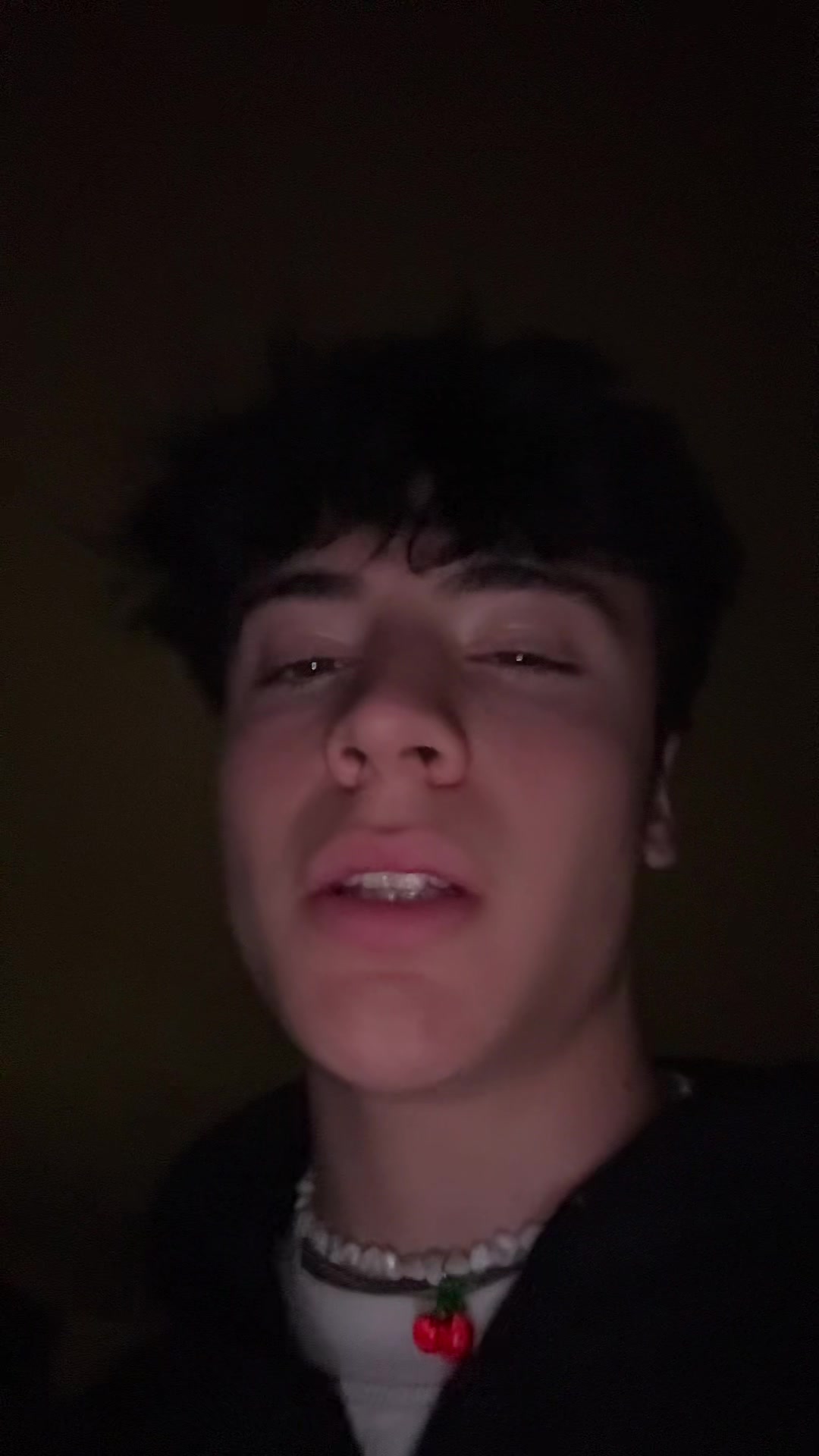 @𝖆𝖕𝖔𝖑𝖔